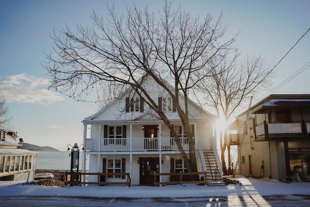 Bed and Breakfast Les Pinsons Des Rives Ла-Мальбе Экстерьер фото