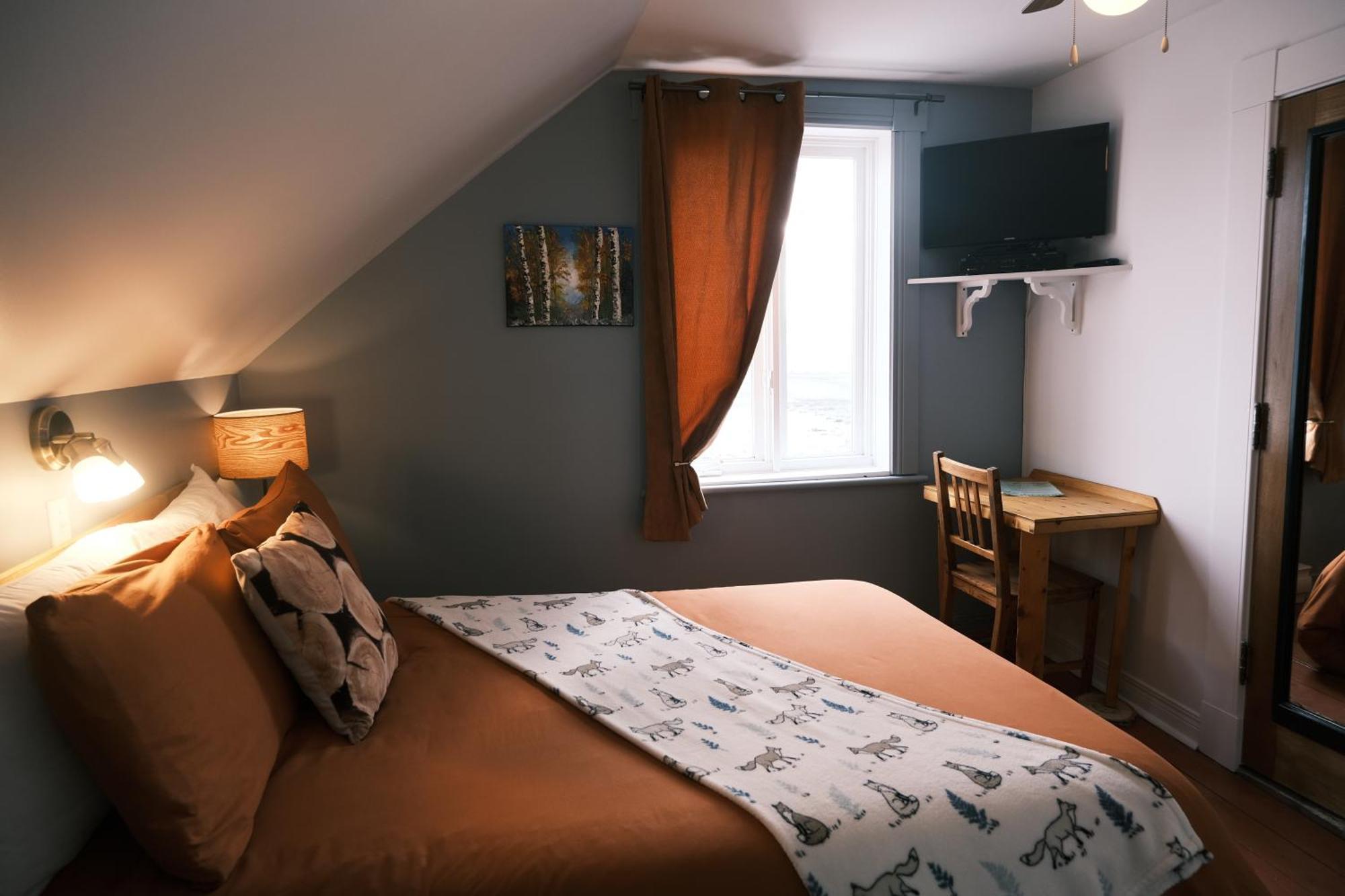 Bed and Breakfast Les Pinsons Des Rives Ла-Мальбе Номер фото